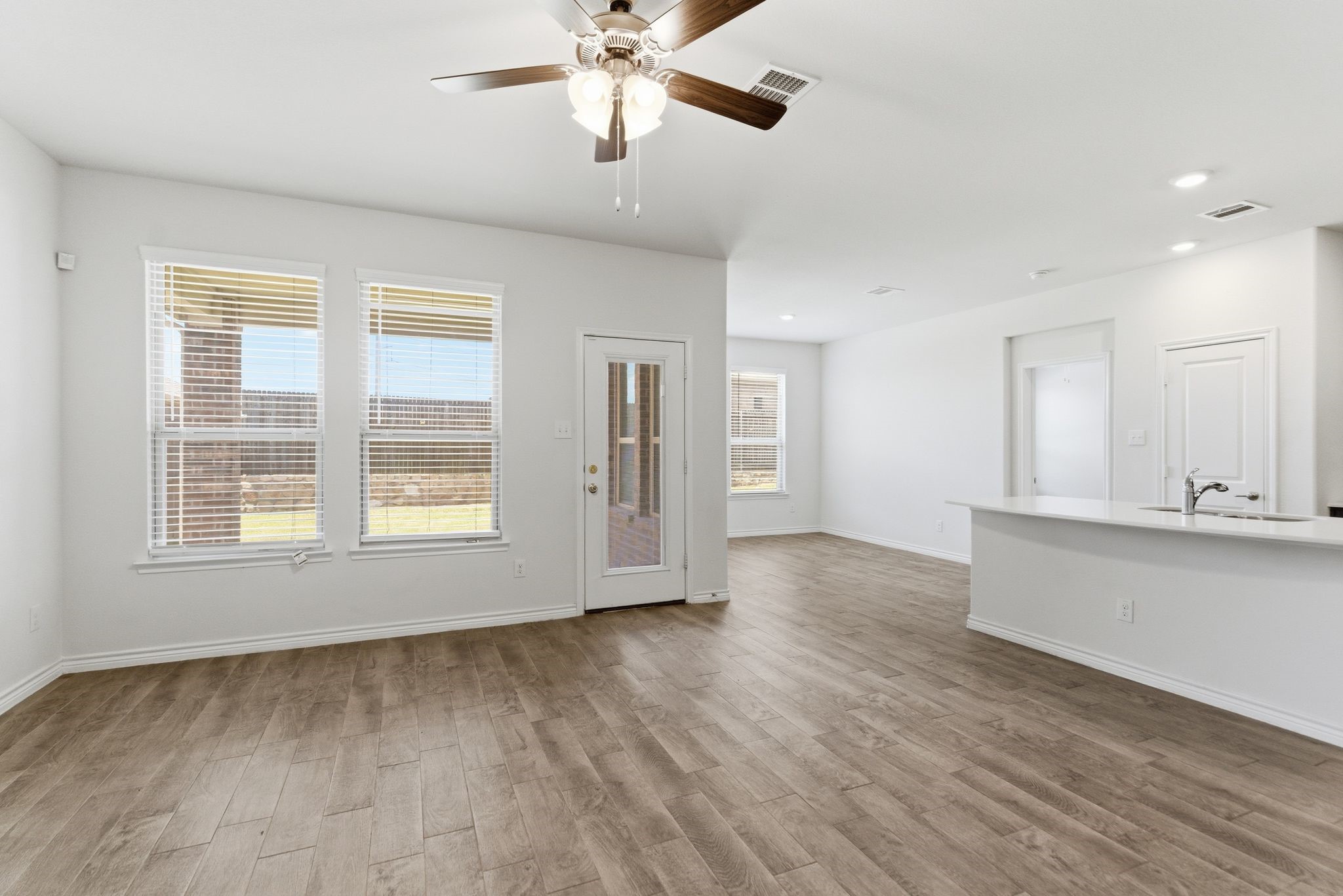 2825 Jasper Trail Aubrey TX 76227