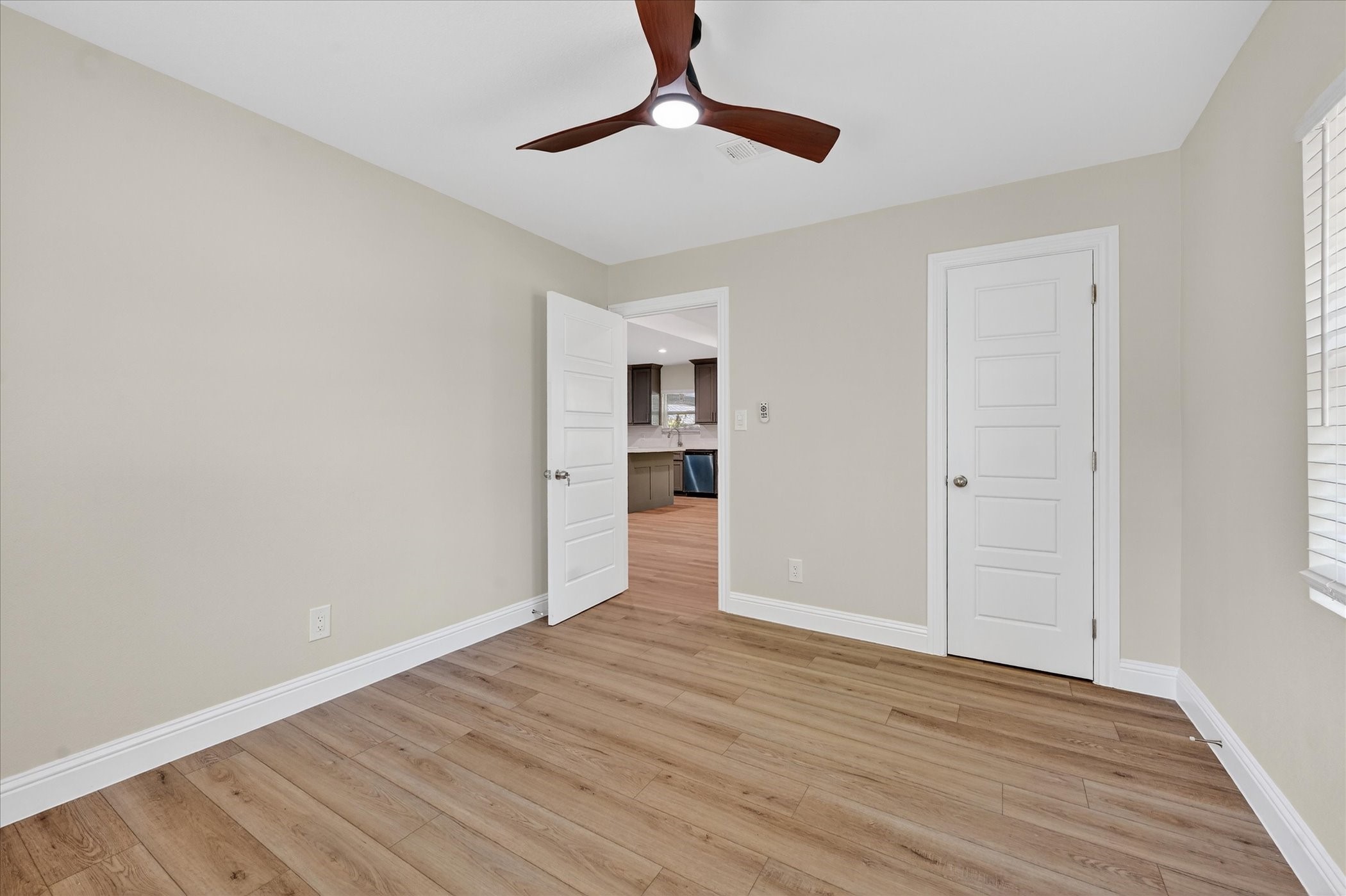 2009 W Sherman Street Paris TX 75460