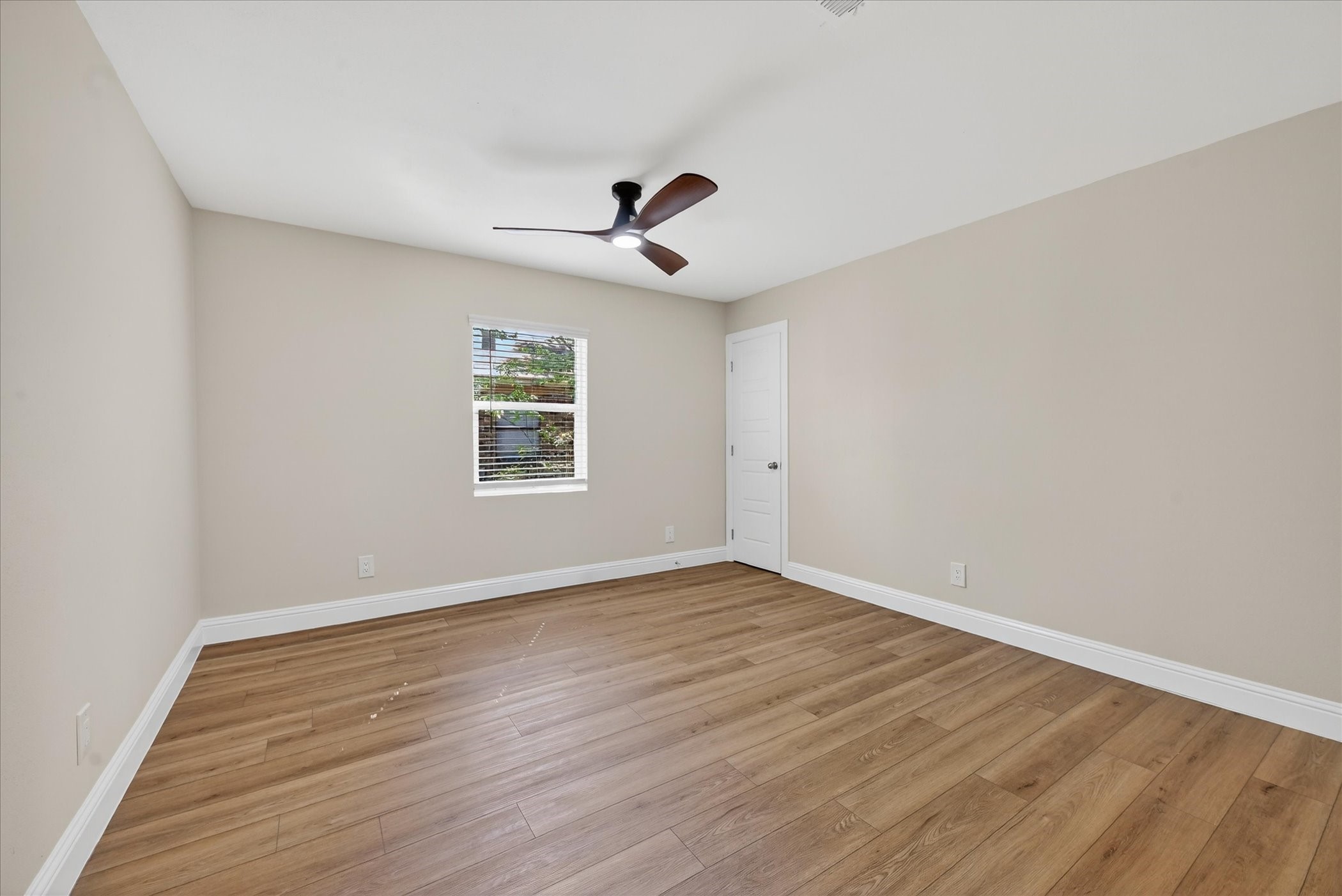 2009 W Sherman Street Paris TX 75460