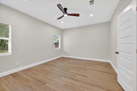 2009 W Sherman Street Paris TX 75460