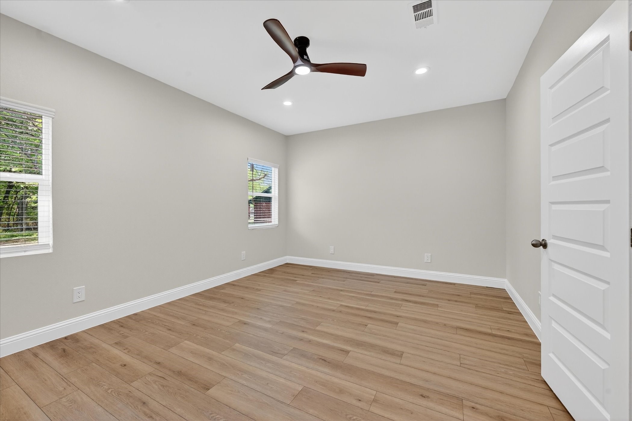 2009 W Sherman Street Paris TX 75460