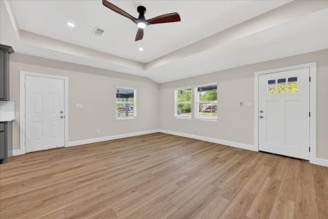 2009 W Sherman Street Paris TX 75460