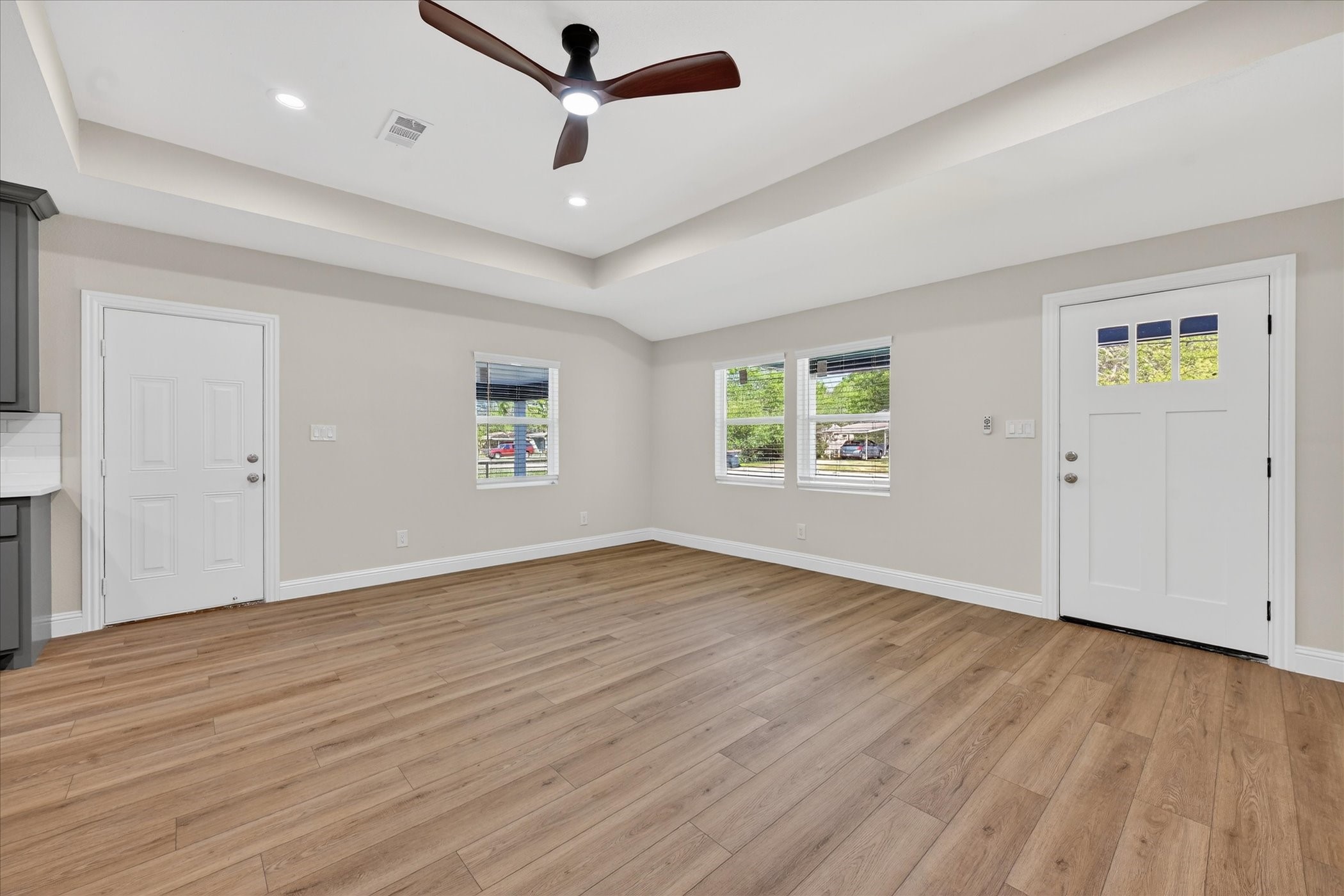 2009 W Sherman Street Paris TX 75460