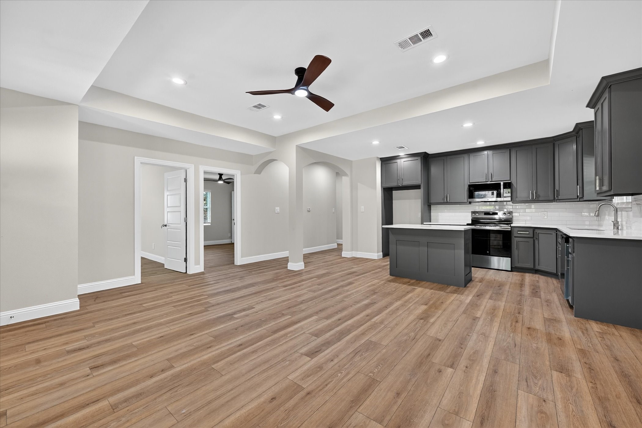2009 W Sherman Street Paris TX 75460