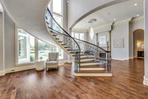 5230 Westgrove Drive Dallas TX 75248