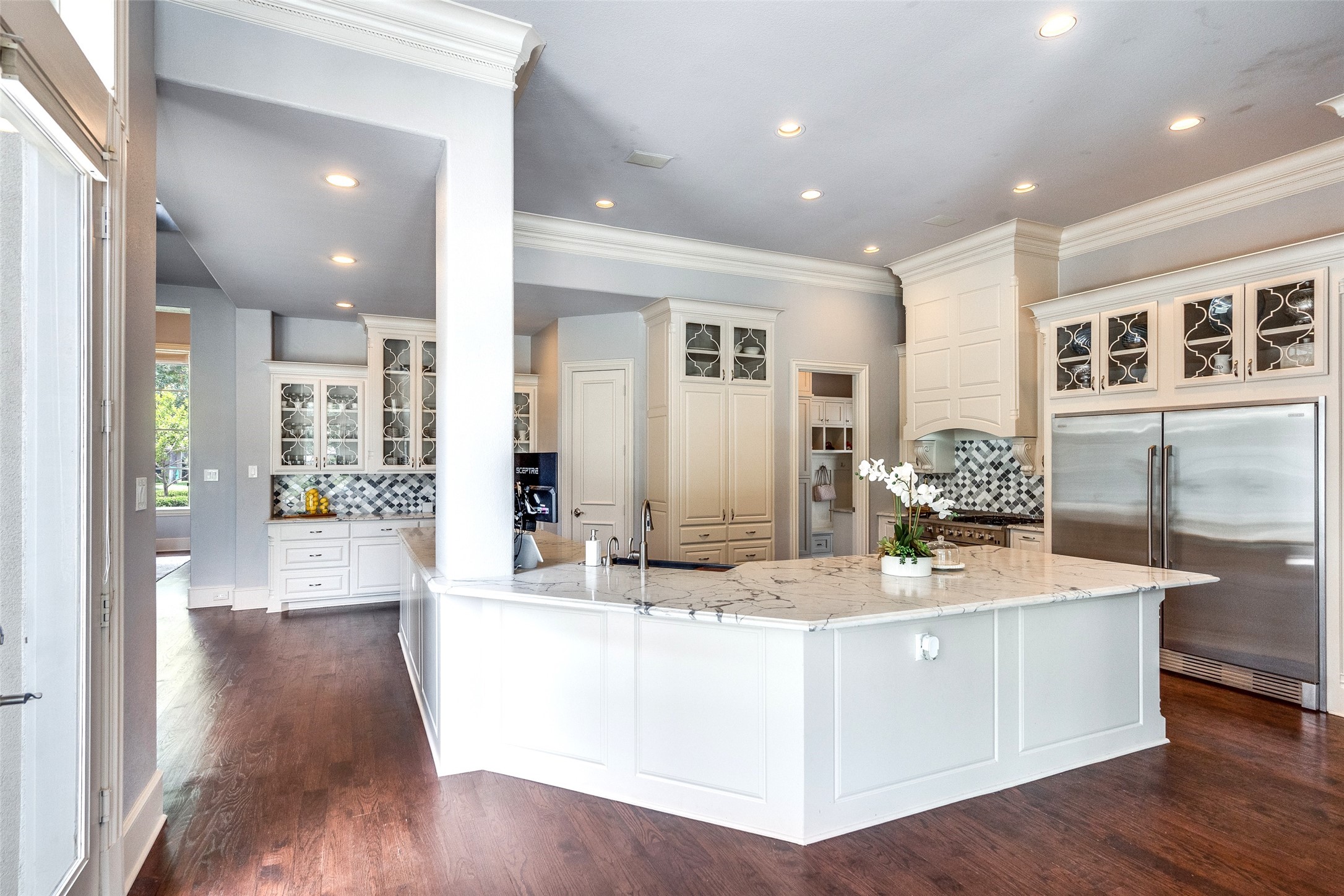 5230 Westgrove Drive Dallas TX 75248