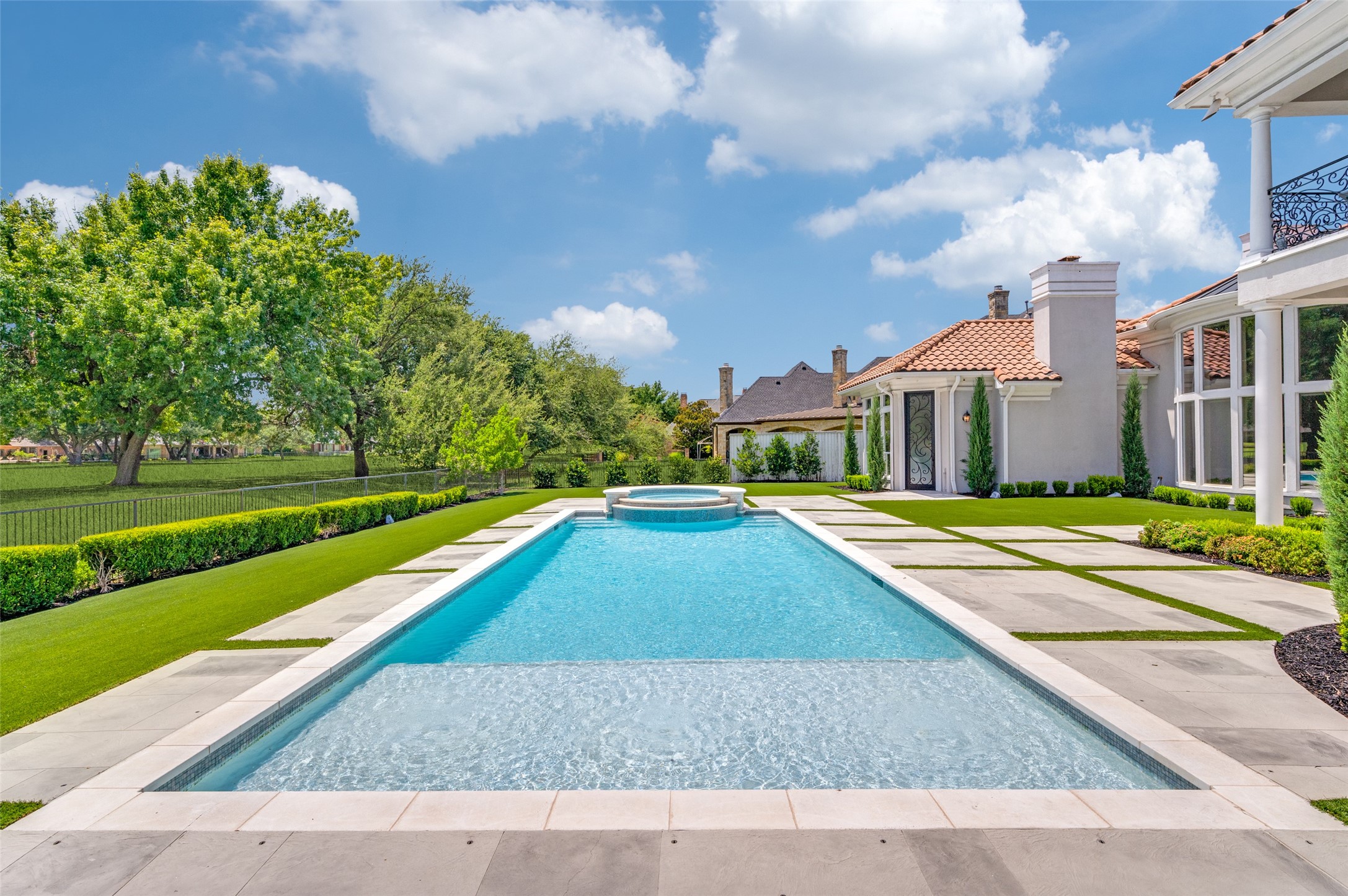5230 Westgrove Drive Dallas TX 75248