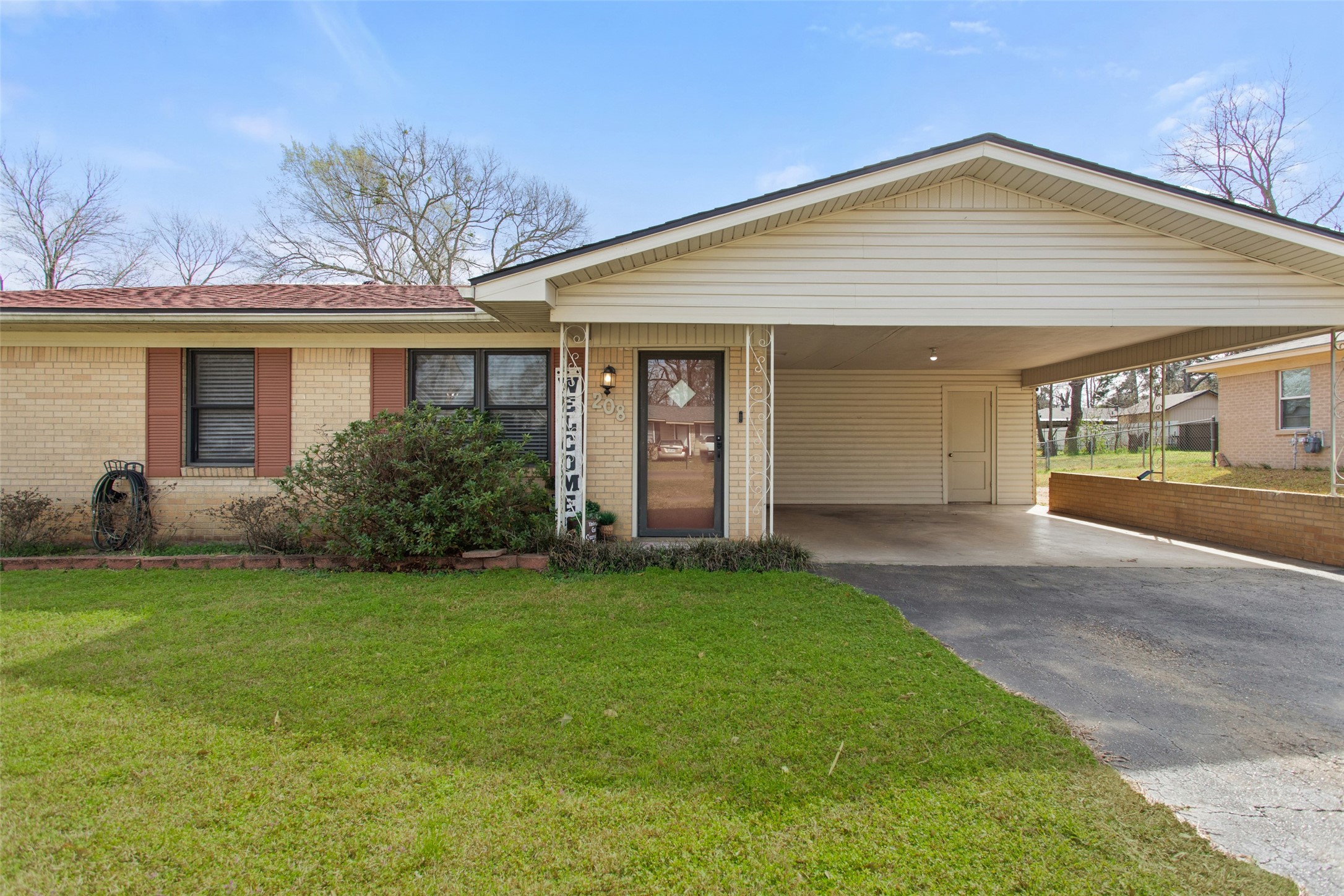 208 Dancer Drive Longview TX 75604