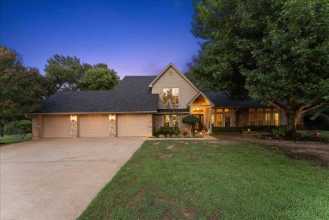 1408 E Lake Drive Gladewater TX 75657