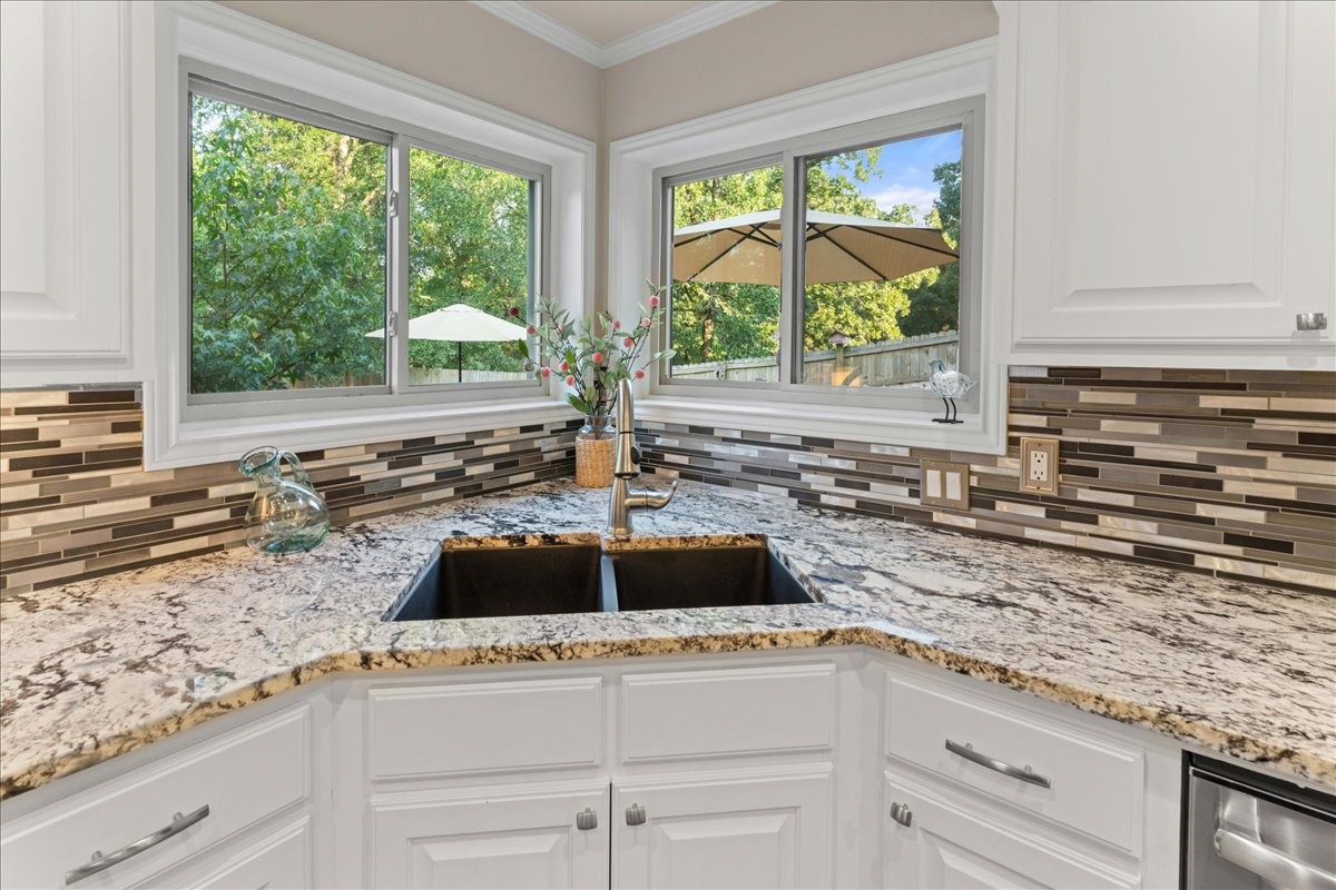 1408 E Lake Drive Gladewater TX 75657
