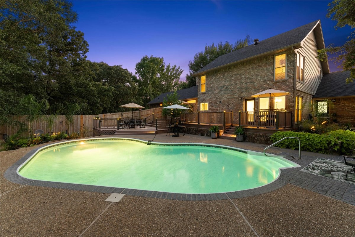 1408 E Lake Drive Gladewater TX 75657