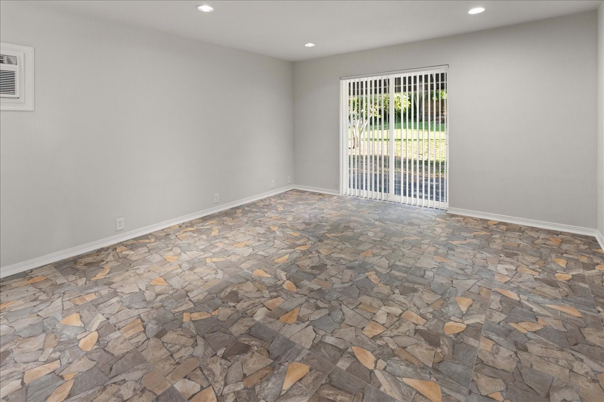 1408 E Lake Drive Gladewater TX 75657