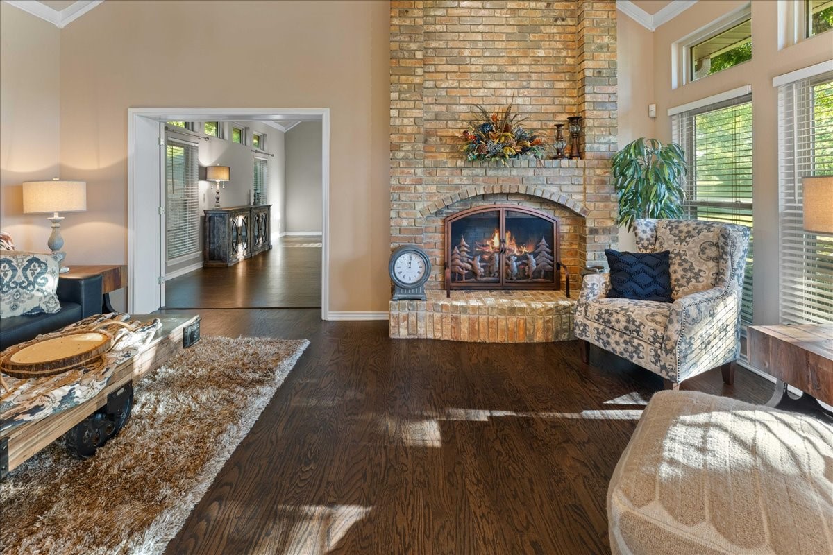 1408 E Lake Drive Gladewater TX 75657