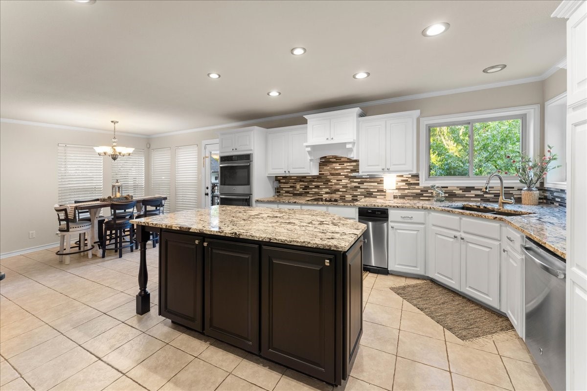 1408 E Lake Drive Gladewater TX 75657