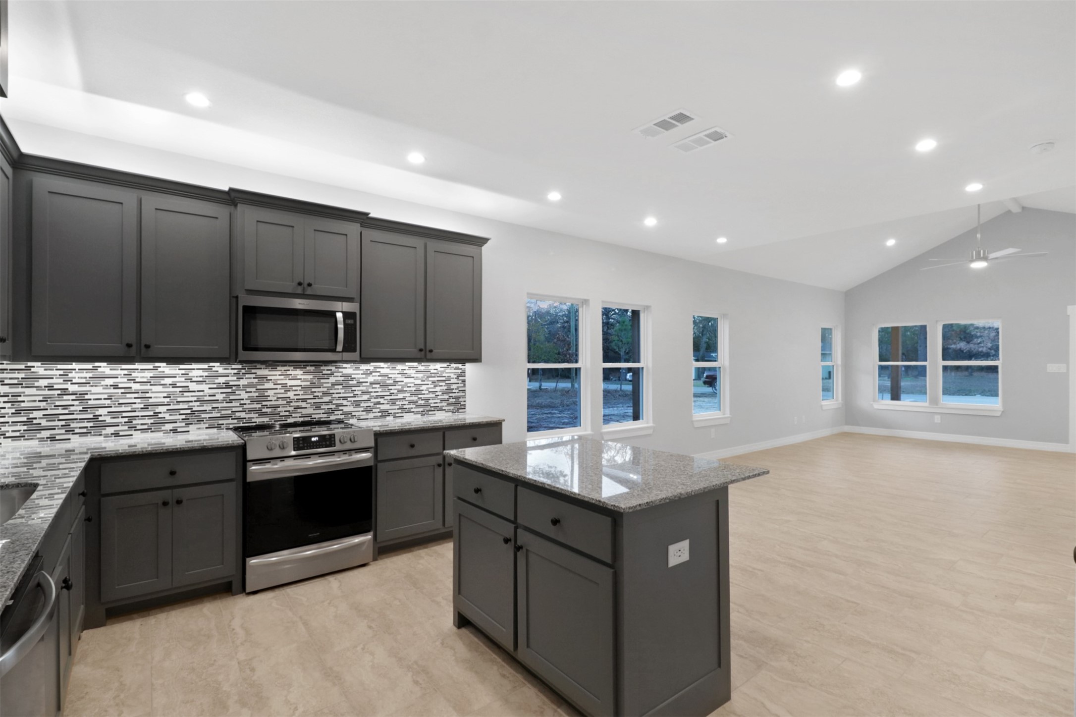 125 Barcelona Payne Springs TX 75156