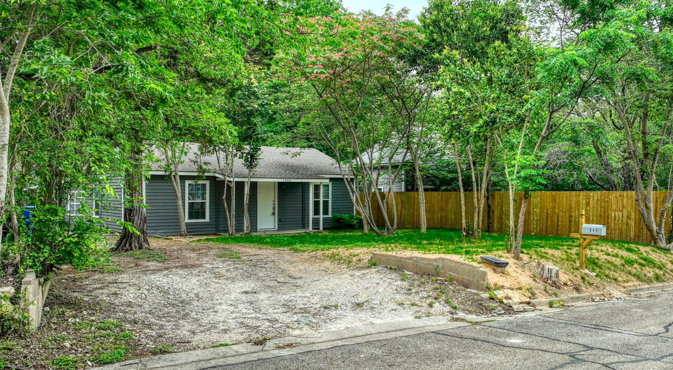 1545 Reuter Avenue Waco TX 76708