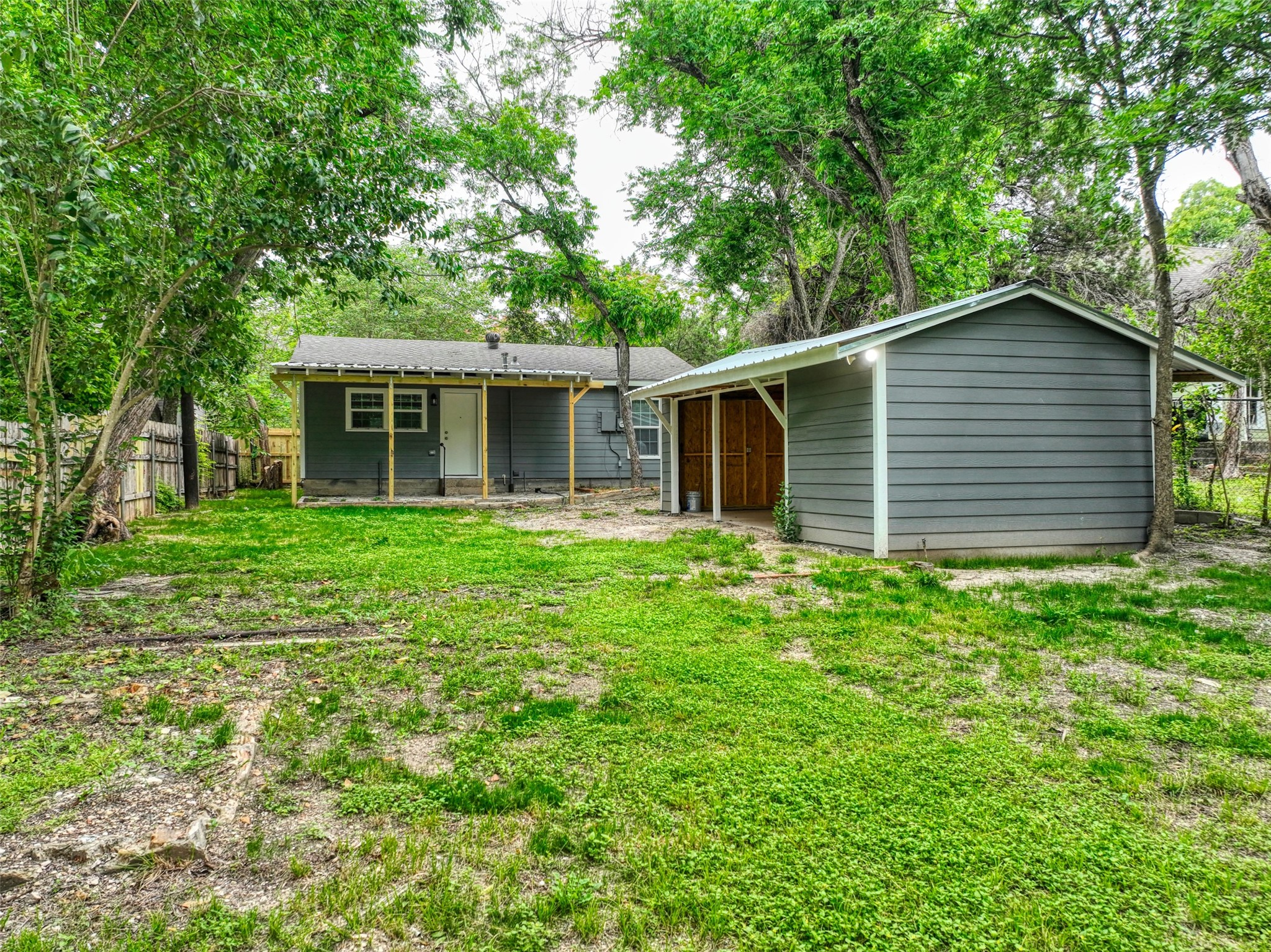 1545 Reuter Avenue Waco TX 76708