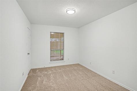 1504 Clover Lane Granbury TX 76048