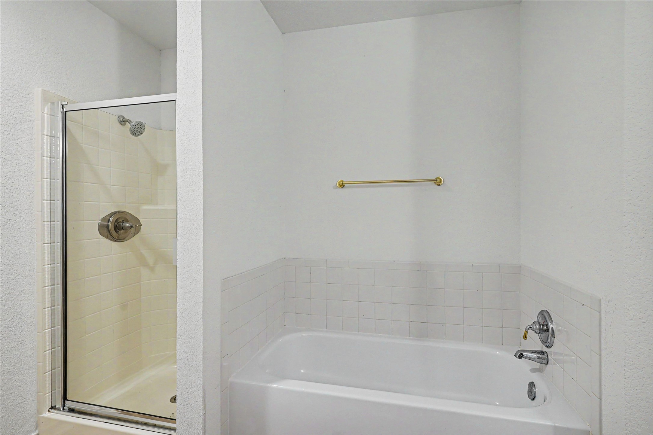 1504 Clover Lane Granbury TX 76048