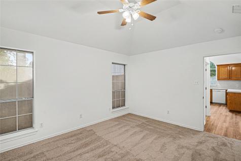 1504 Clover Lane Granbury TX 76048