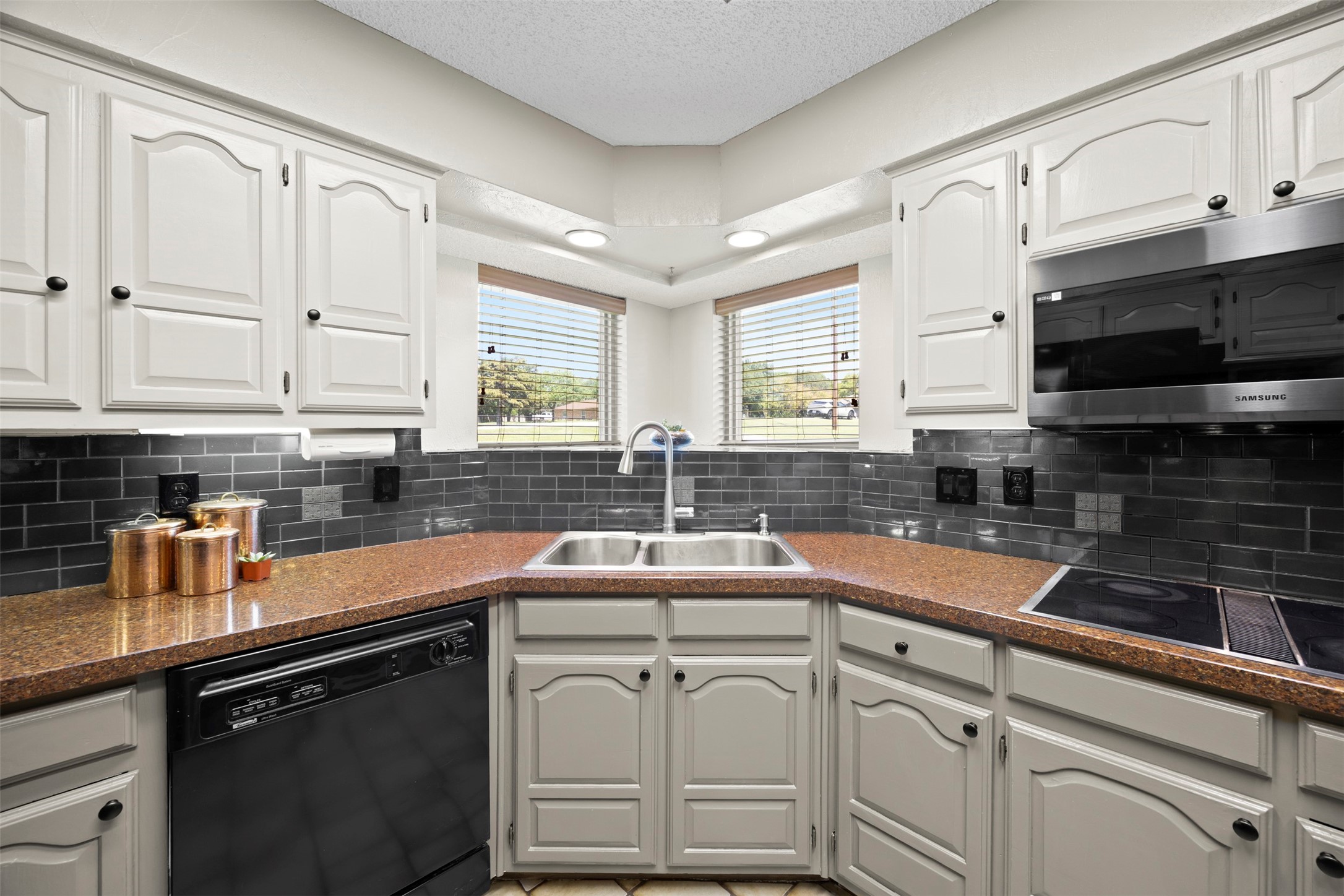 5610 Springbrook Drive Midlothian TX 76065