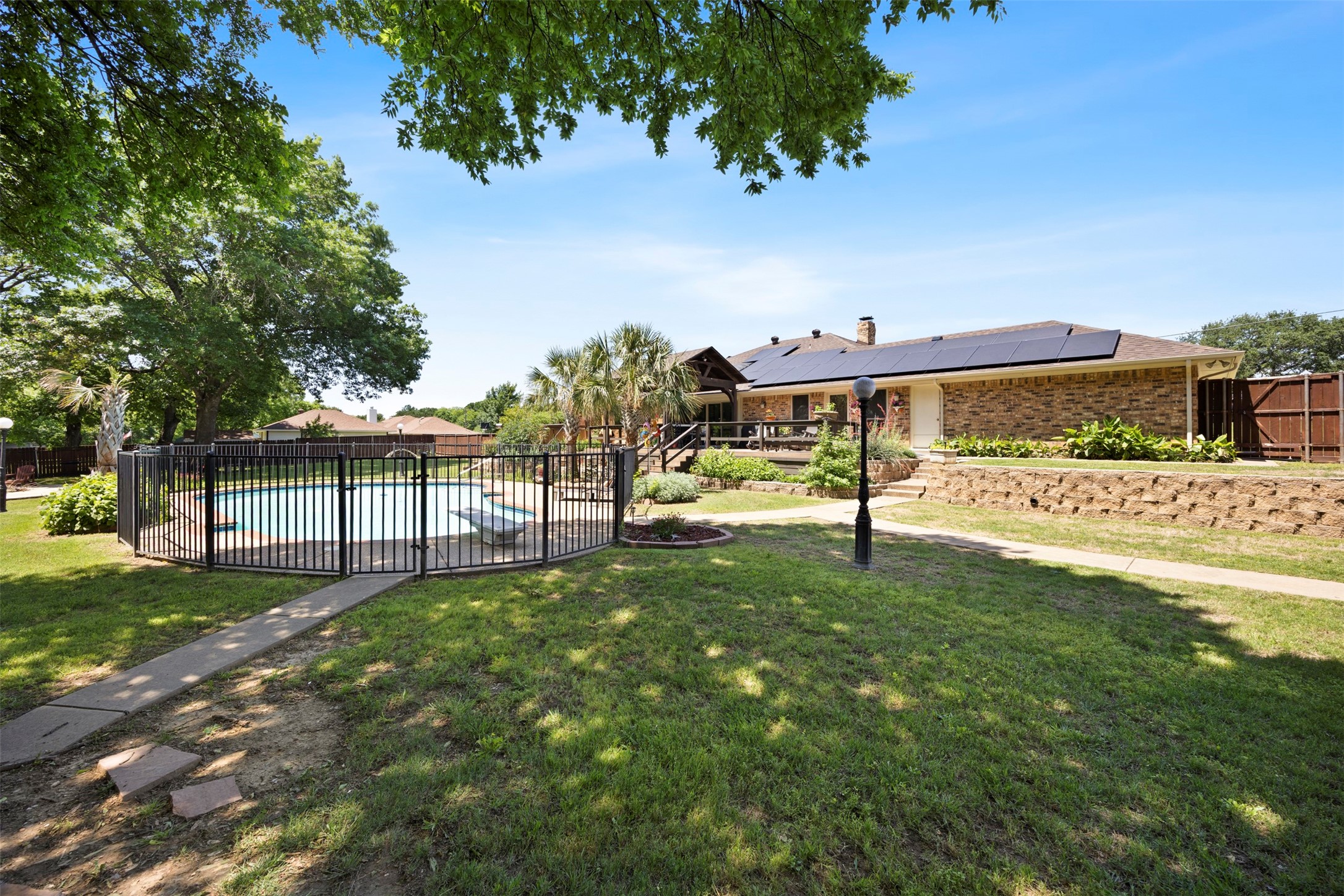 5610 Springbrook Drive Midlothian TX 76065