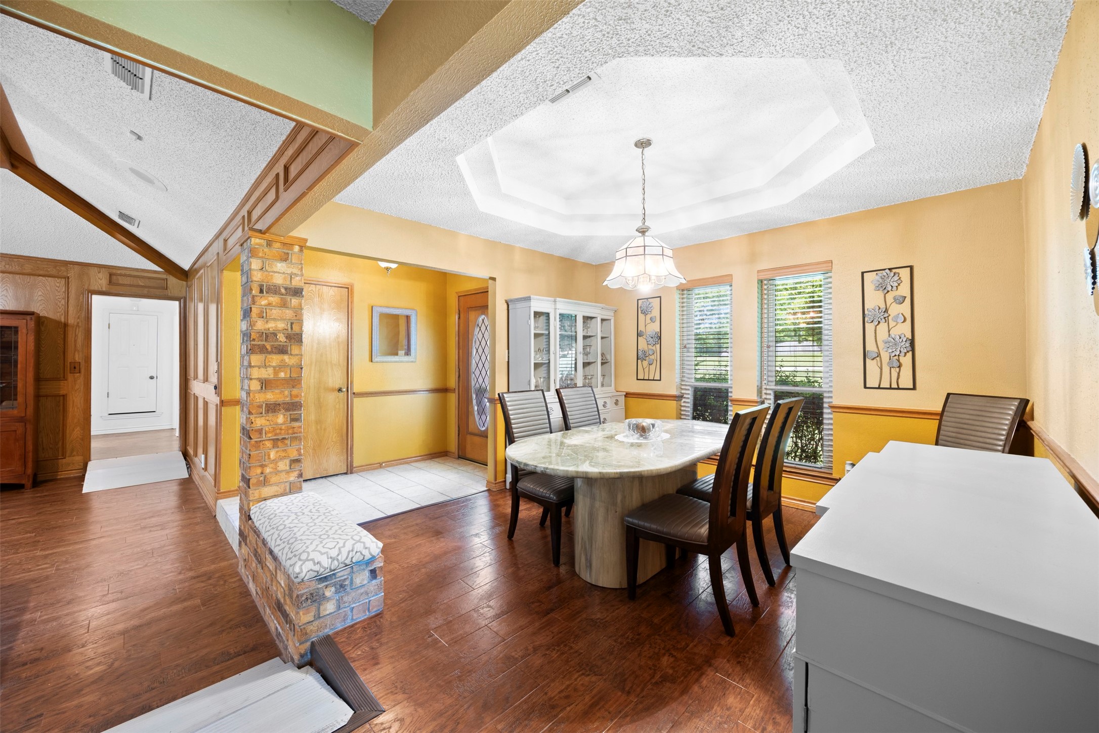5610 Springbrook Drive Midlothian TX 76065