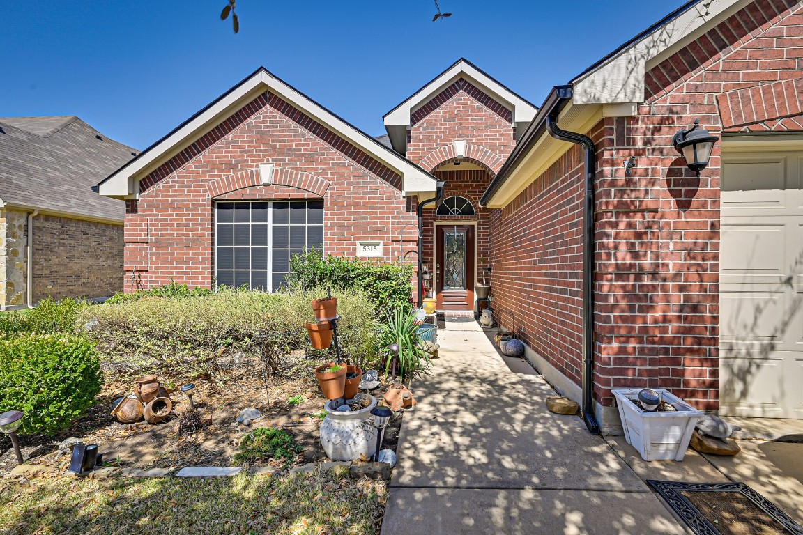 5315 Brazoria Drive Grand Prairie TX 75052