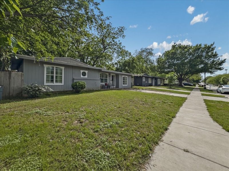 1310 E Inwood Drive Arlington TX 76010
