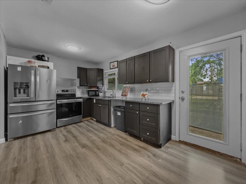 1310 E Inwood Drive Arlington TX 76010