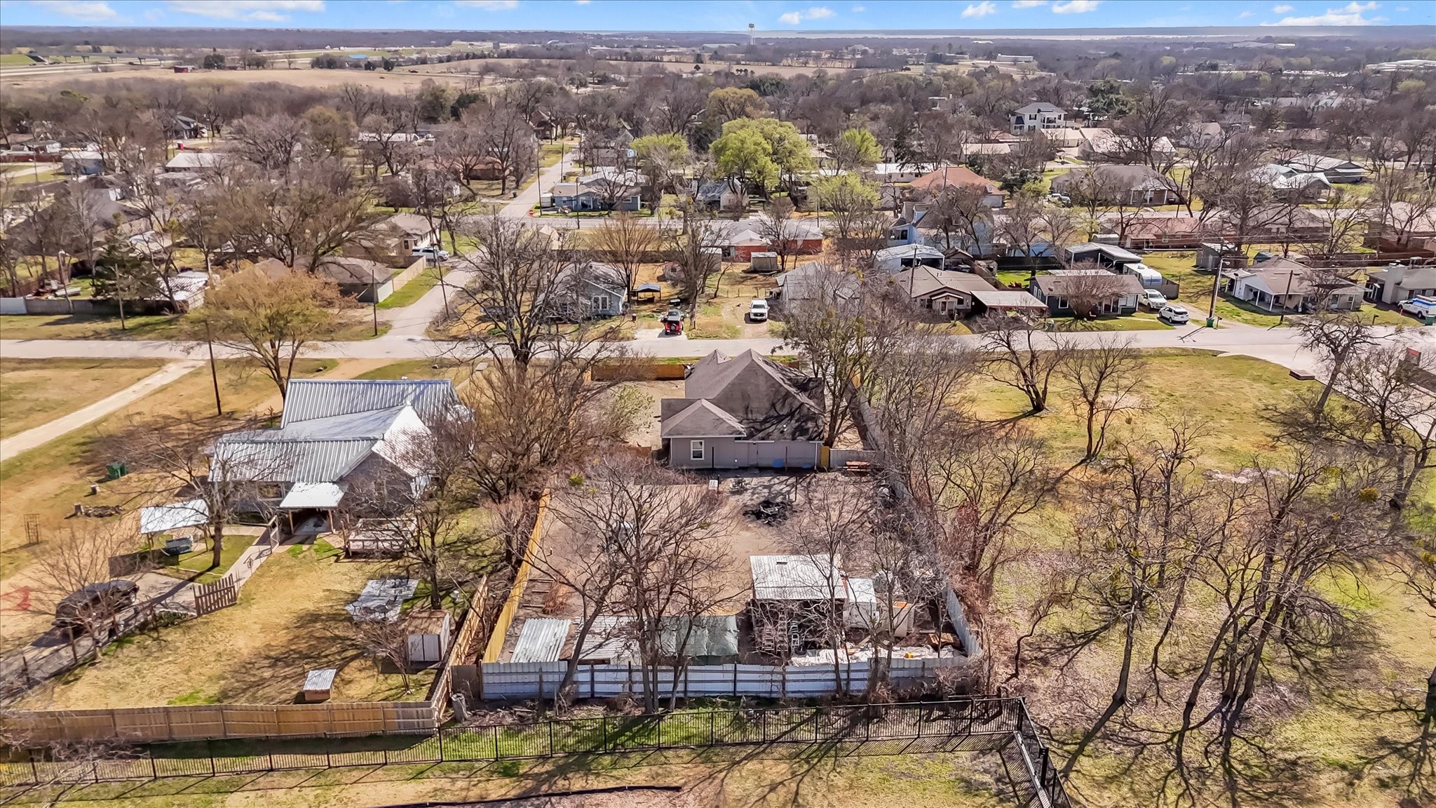 607 E 8th Street Kemp TX 75143