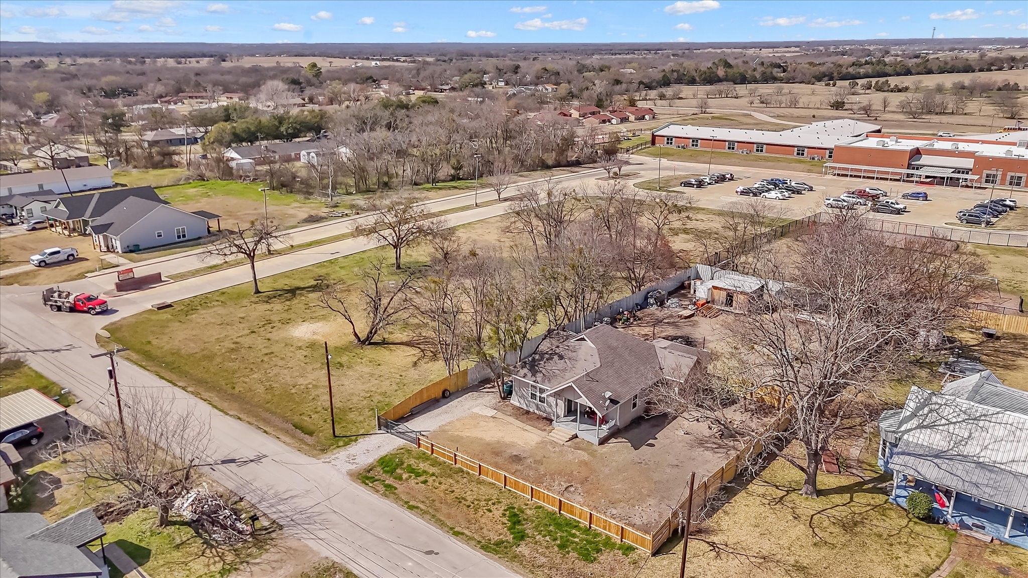 607 E 8th Street Kemp TX 75143
