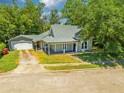 304 Gotcher Street Farmersville TX 75442