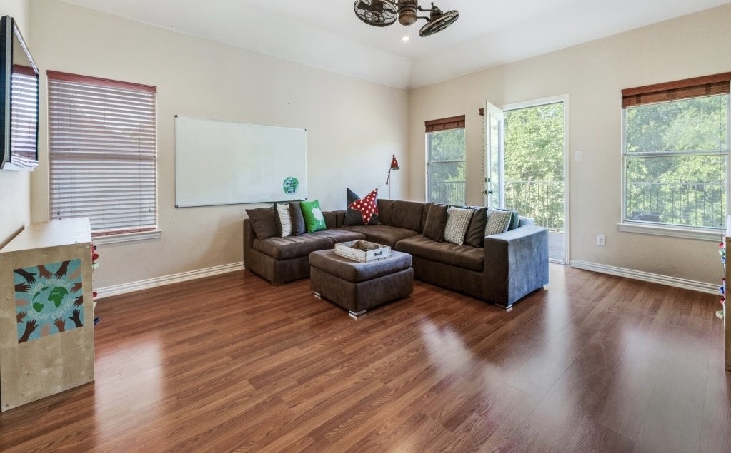2402 Indian Trail Rowlett TX 75088