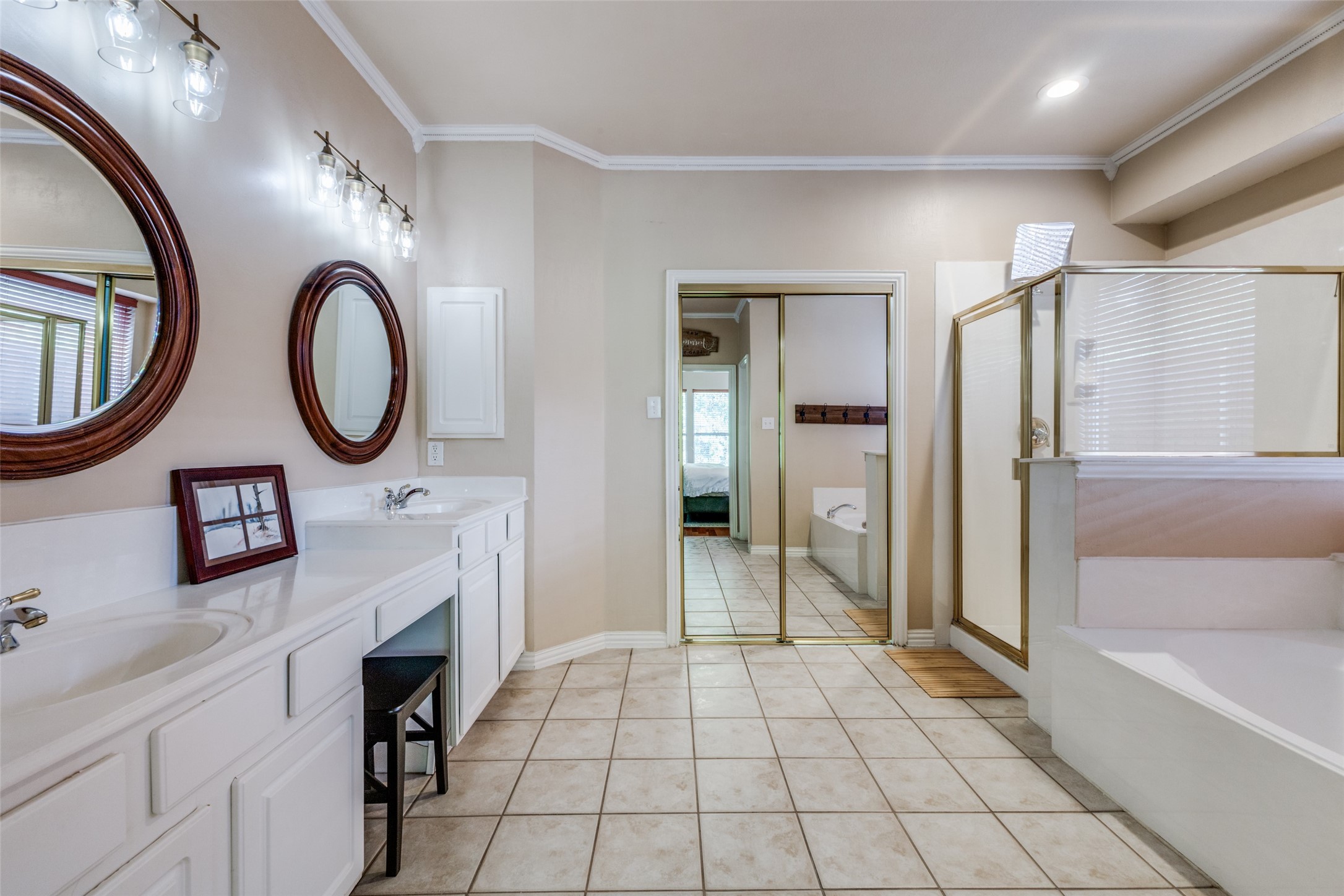 2402 Indian Trail Rowlett TX 75088