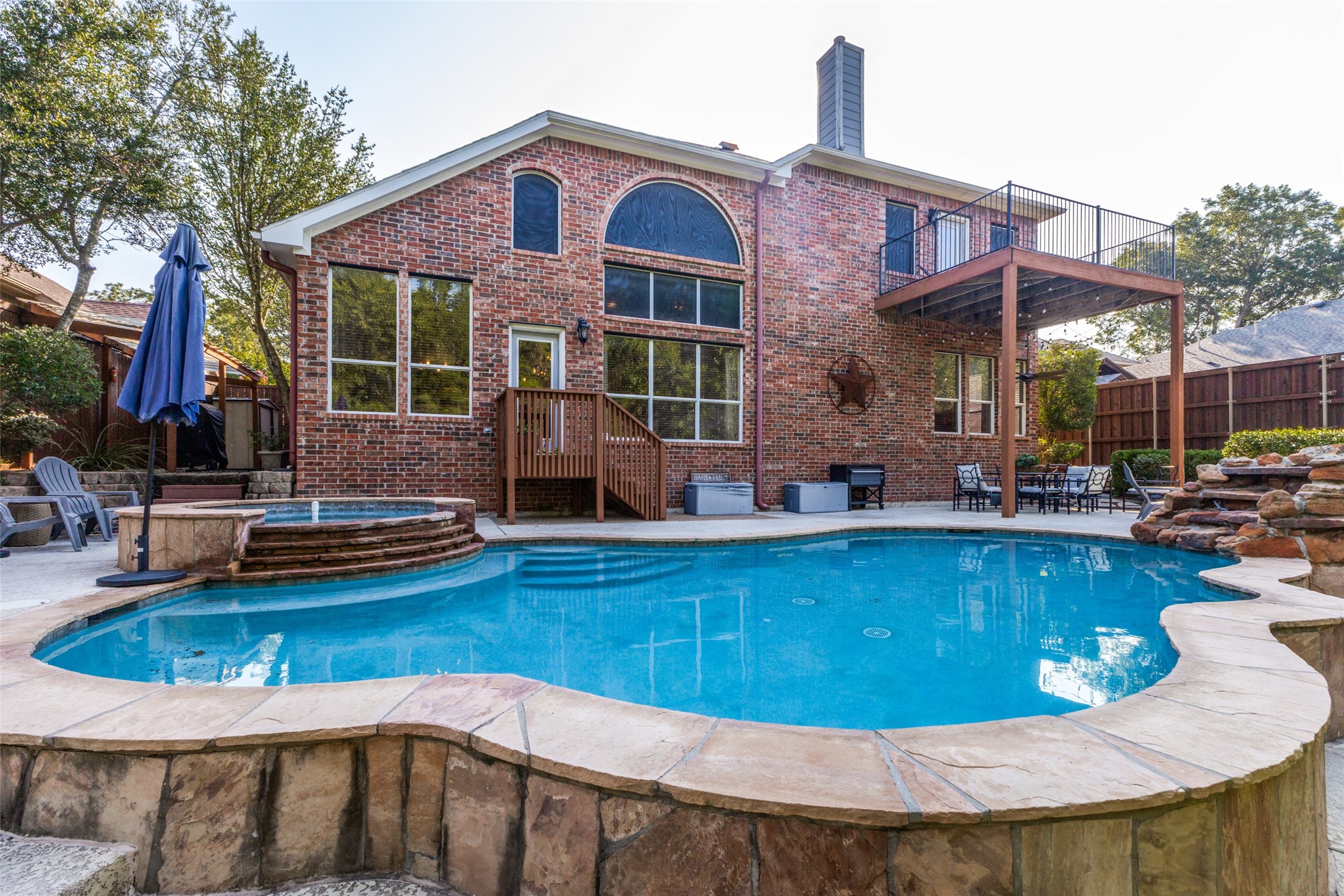 2402 Indian Trail Rowlett TX 75088
