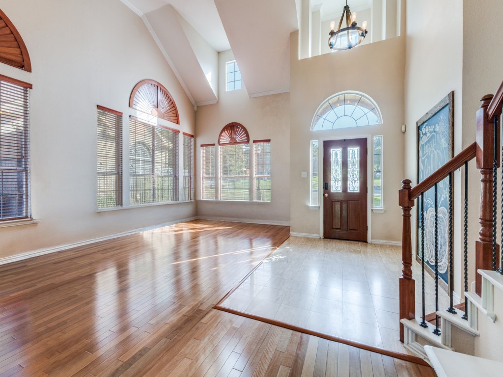 2402 Indian Trail Rowlett TX 75088