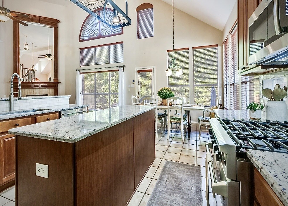 2402 Indian Trail Rowlett TX 75088