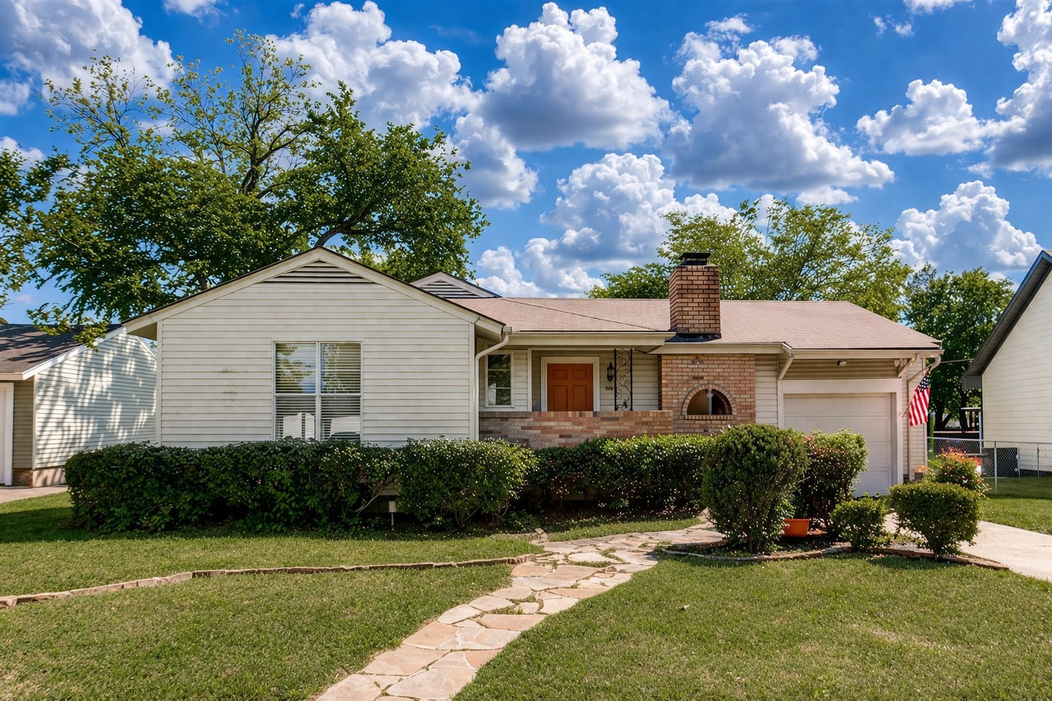 2140 Montalba Avenue Dallas TX 75228