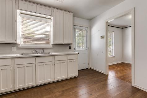 2140 Montalba Avenue Dallas TX 75228