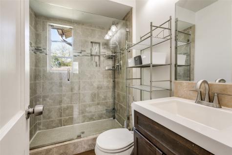 2140 Montalba Avenue Dallas TX 75228