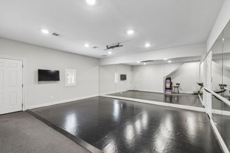 5712 Ridgetown Circle Dallas TX 75230