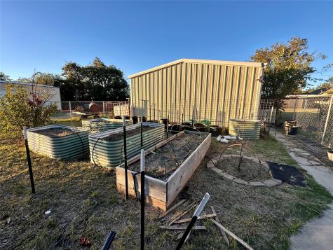 107 N Arkansas Street Seymour TX 76380