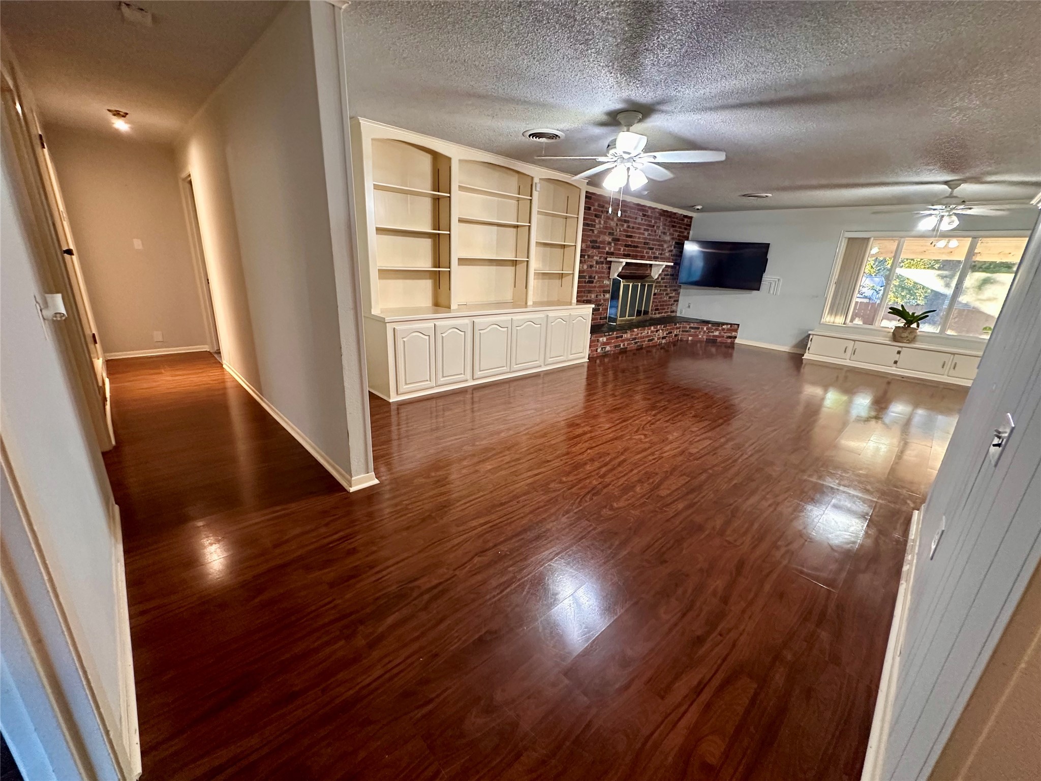 107 N Arkansas Street Seymour TX 76380