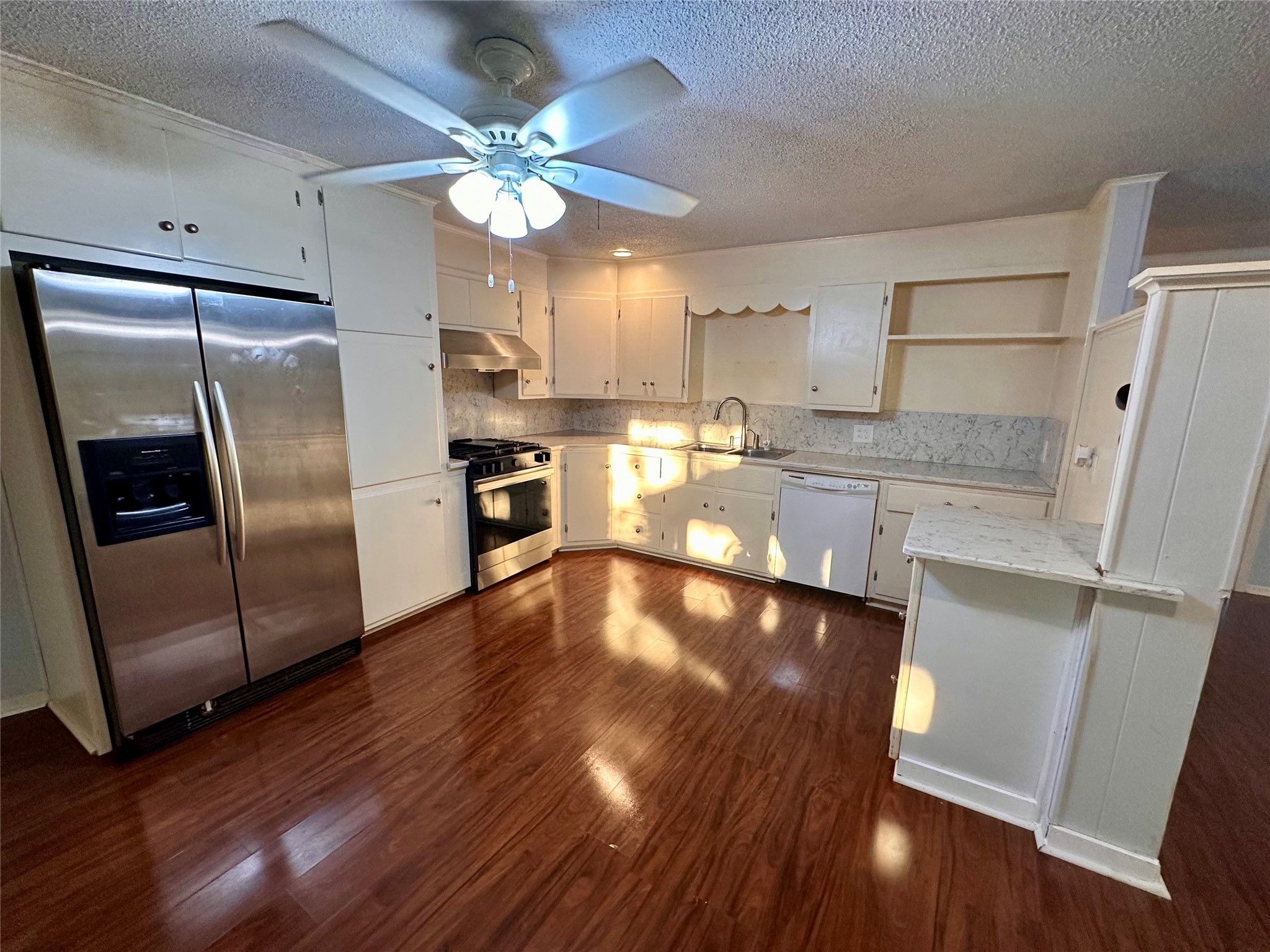 107 N Arkansas Street Seymour TX 76380