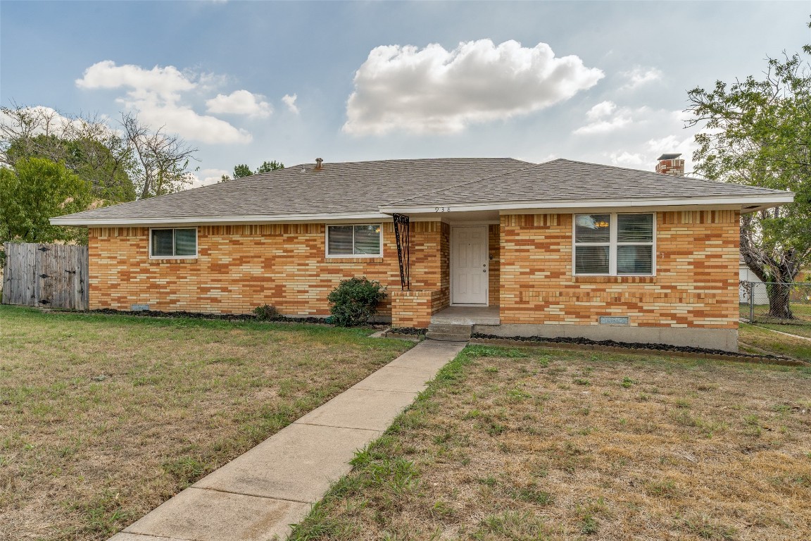 938 W Pleasant Run Road Lancaster TX 75146