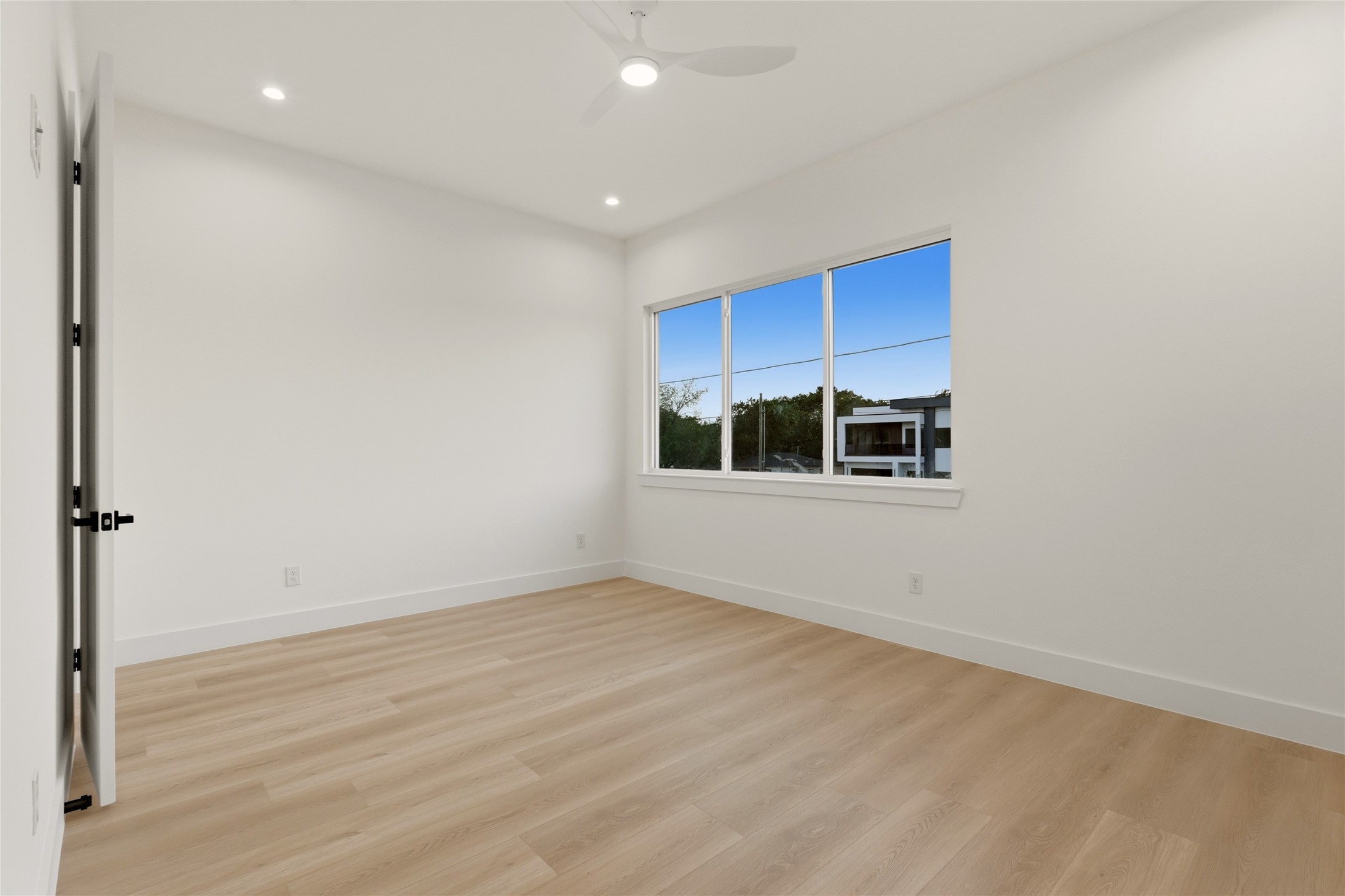 3358 Sylvan Avenue Dallas TX 75212