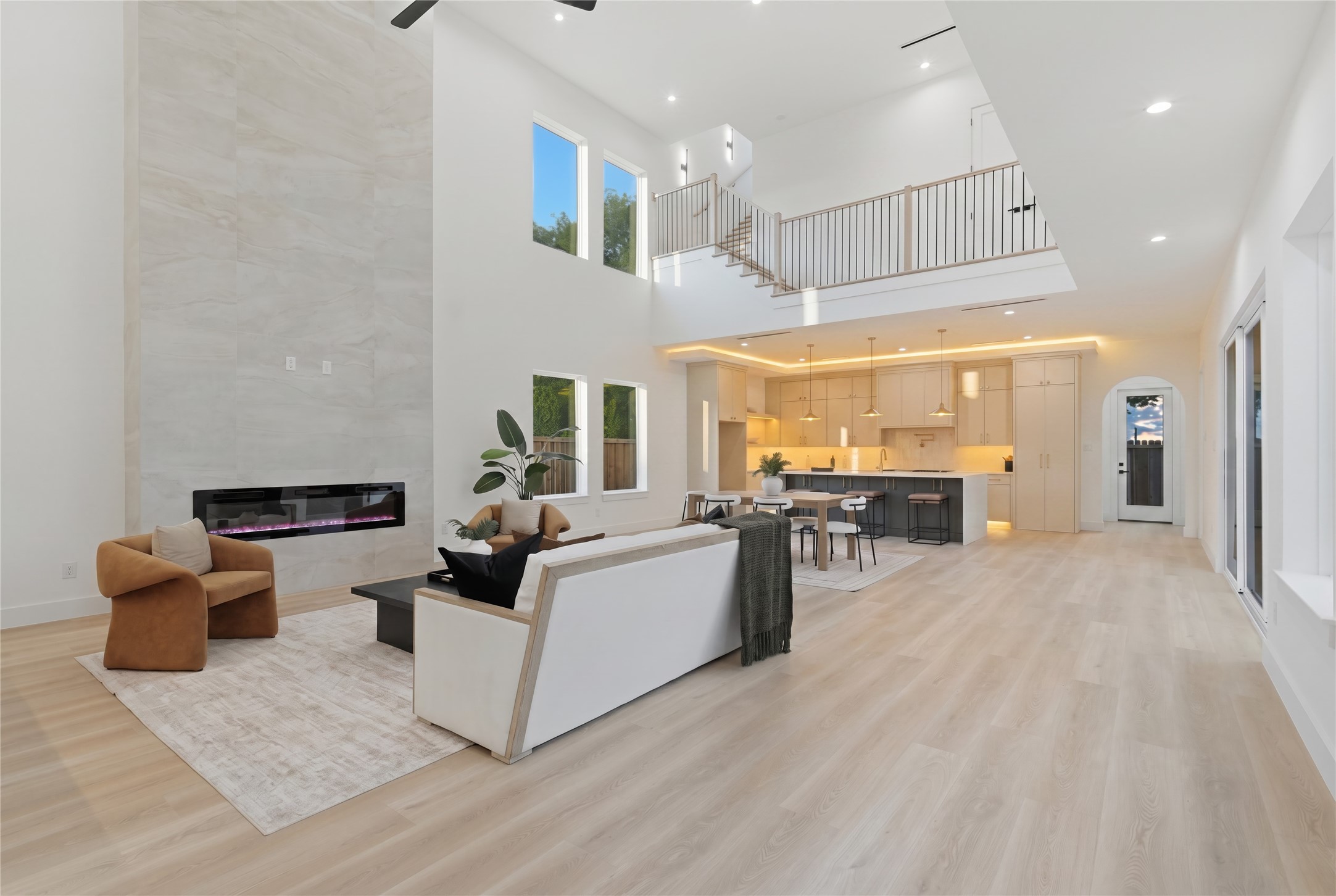 3358 Sylvan Avenue Dallas TX 75212