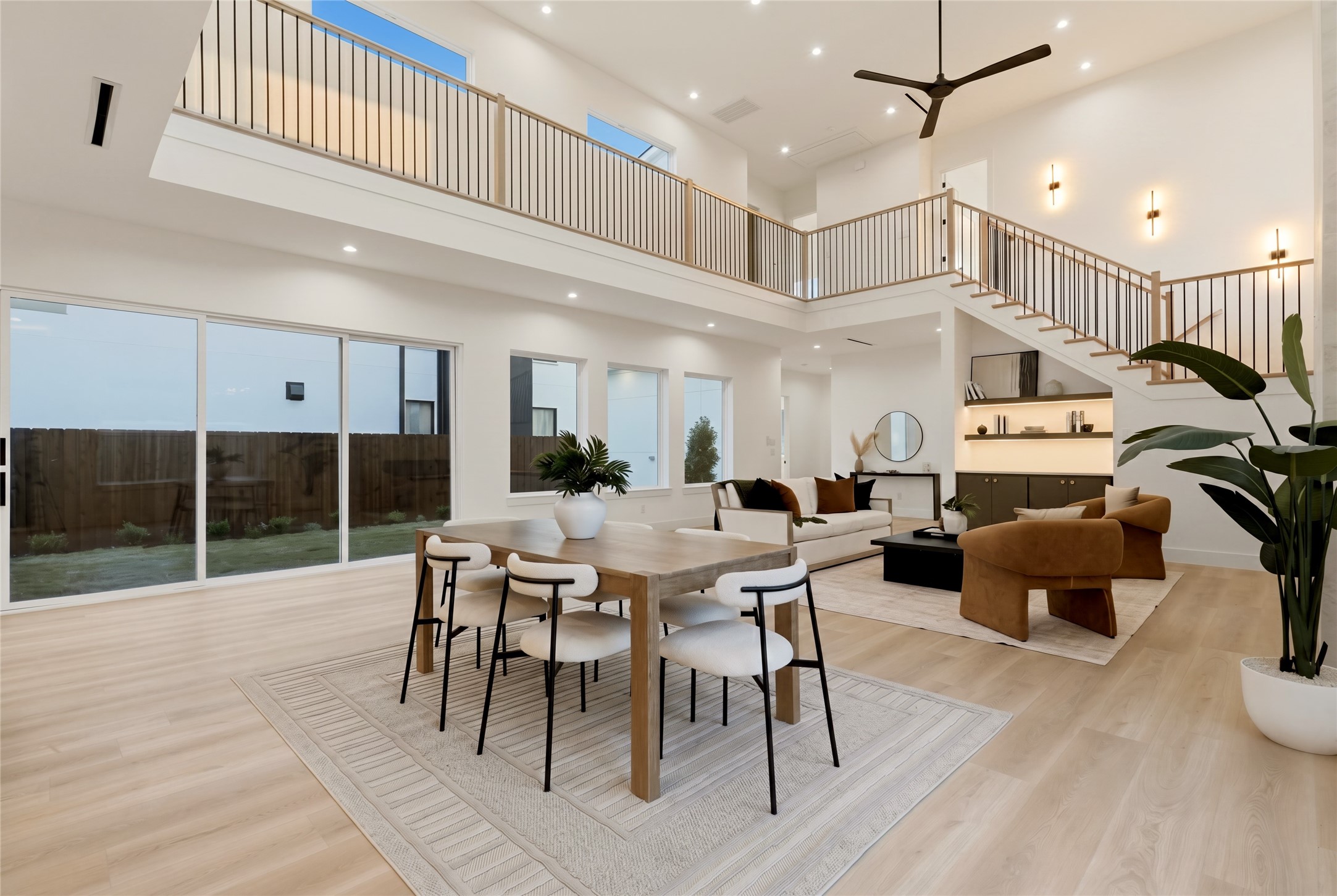 3358 Sylvan Avenue Dallas TX 75212