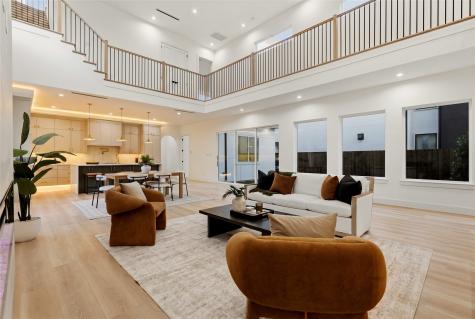 3358 Sylvan Avenue Dallas TX 75212